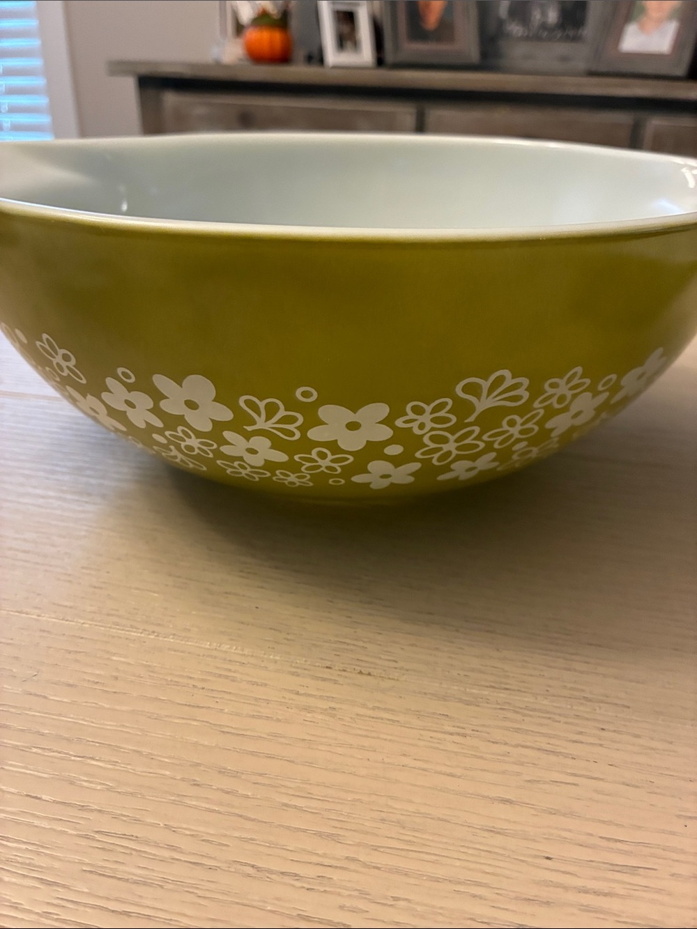 4-Piece Vintage Pyrex Cinderella bowls/Green and one Med Amish Butterprint - Picture 3 of 13